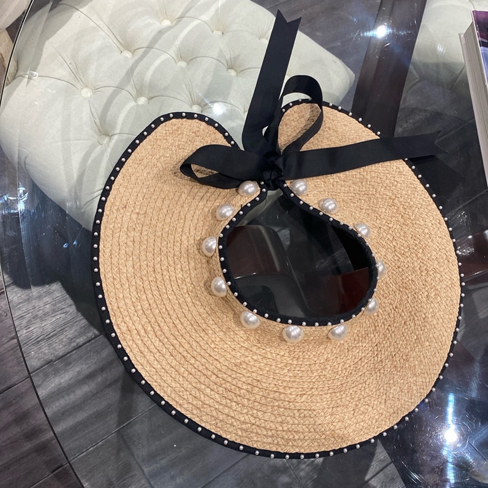 Laurence & Chico Black and Pearl Sun hat with bow in the back